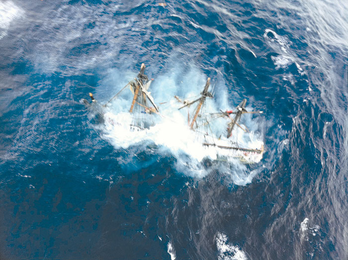 Hurricane Sandy Sinks Tall Ship