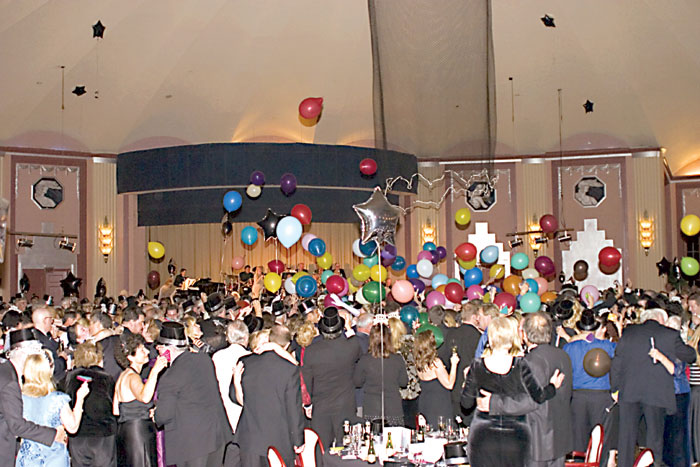 Boaters Can Ring in the New Year Island-Style