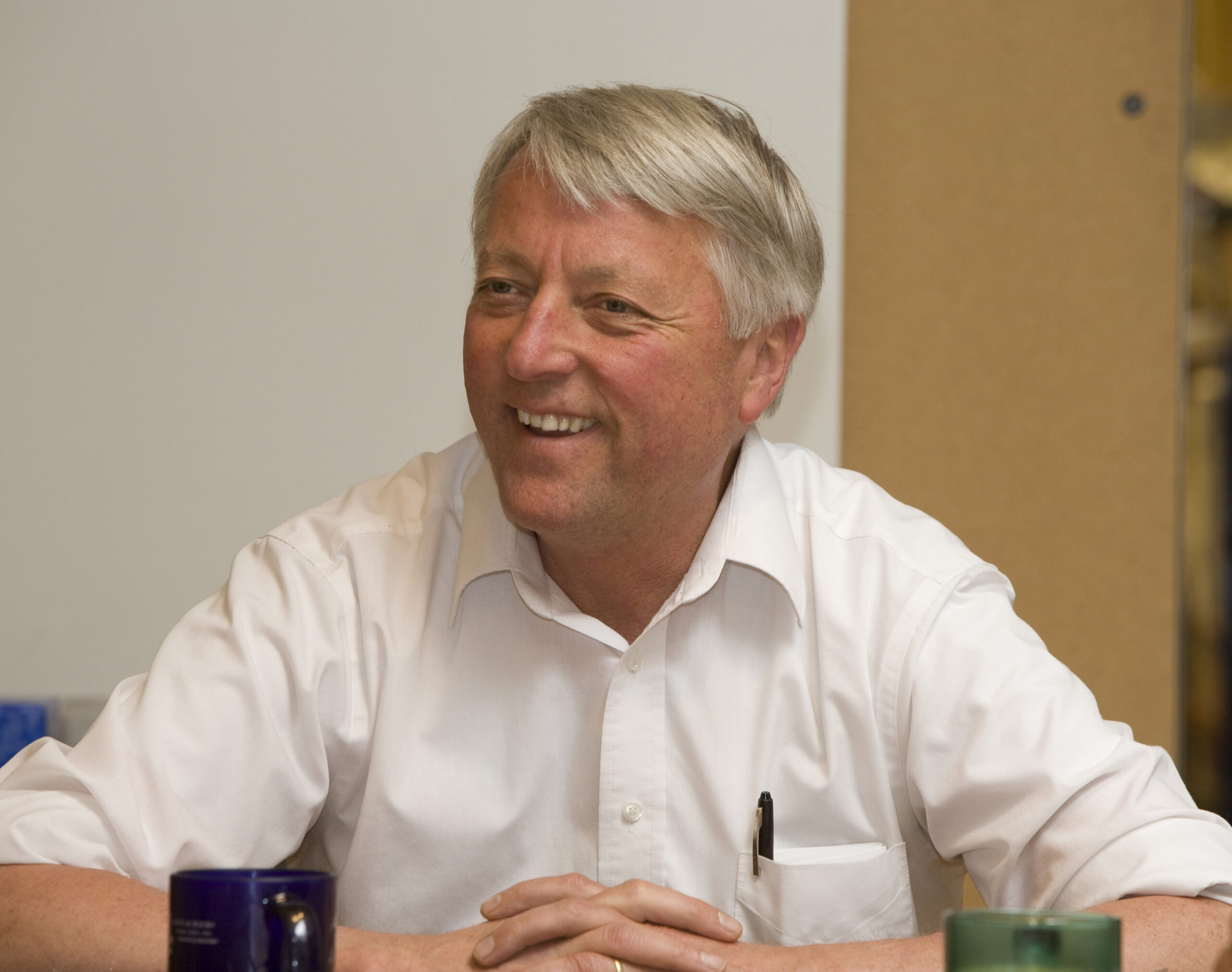 In memoriam: Robert Hull