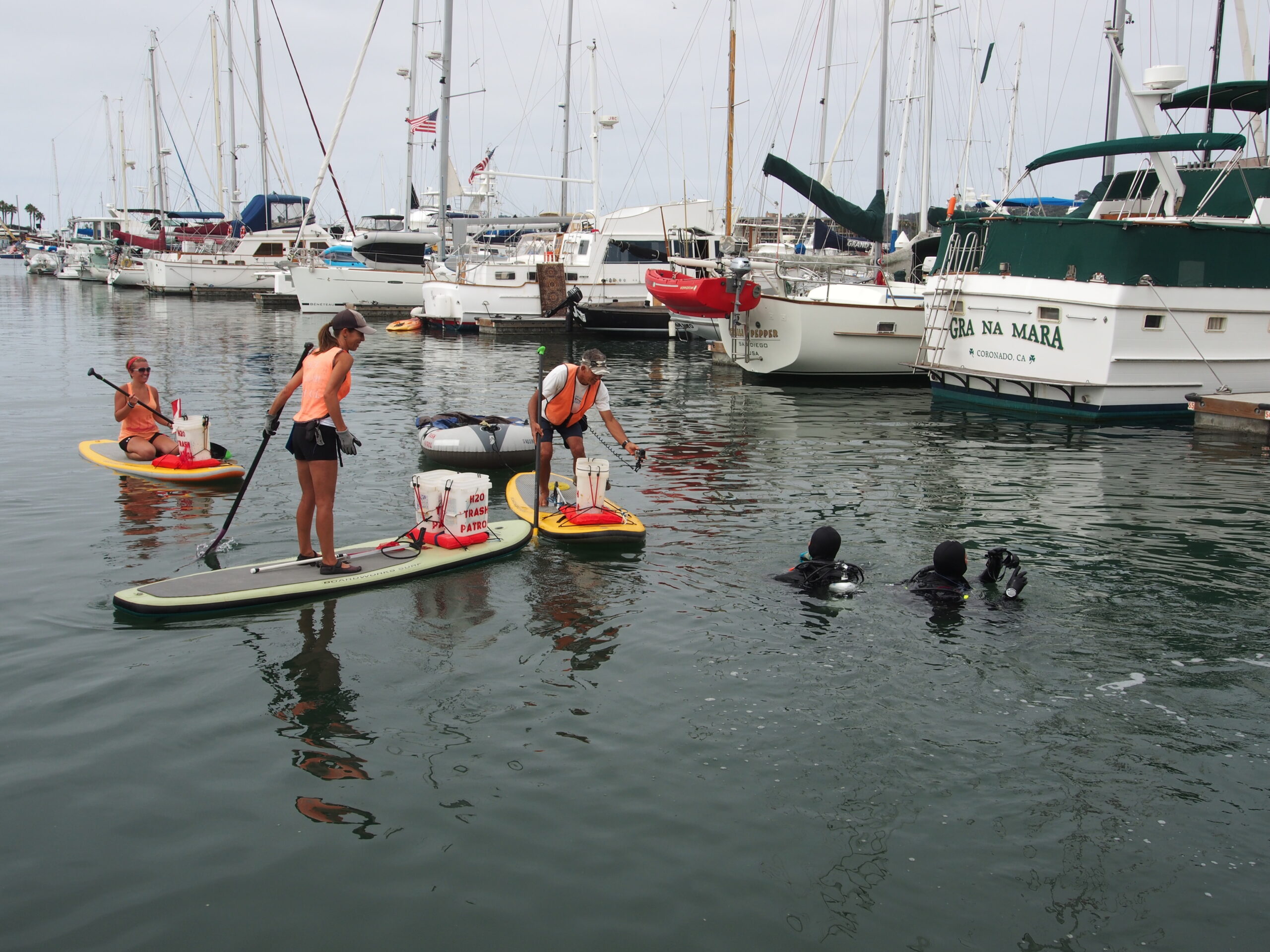 Sun Harbor Marina rid of underwater debris during volunteer cleanup