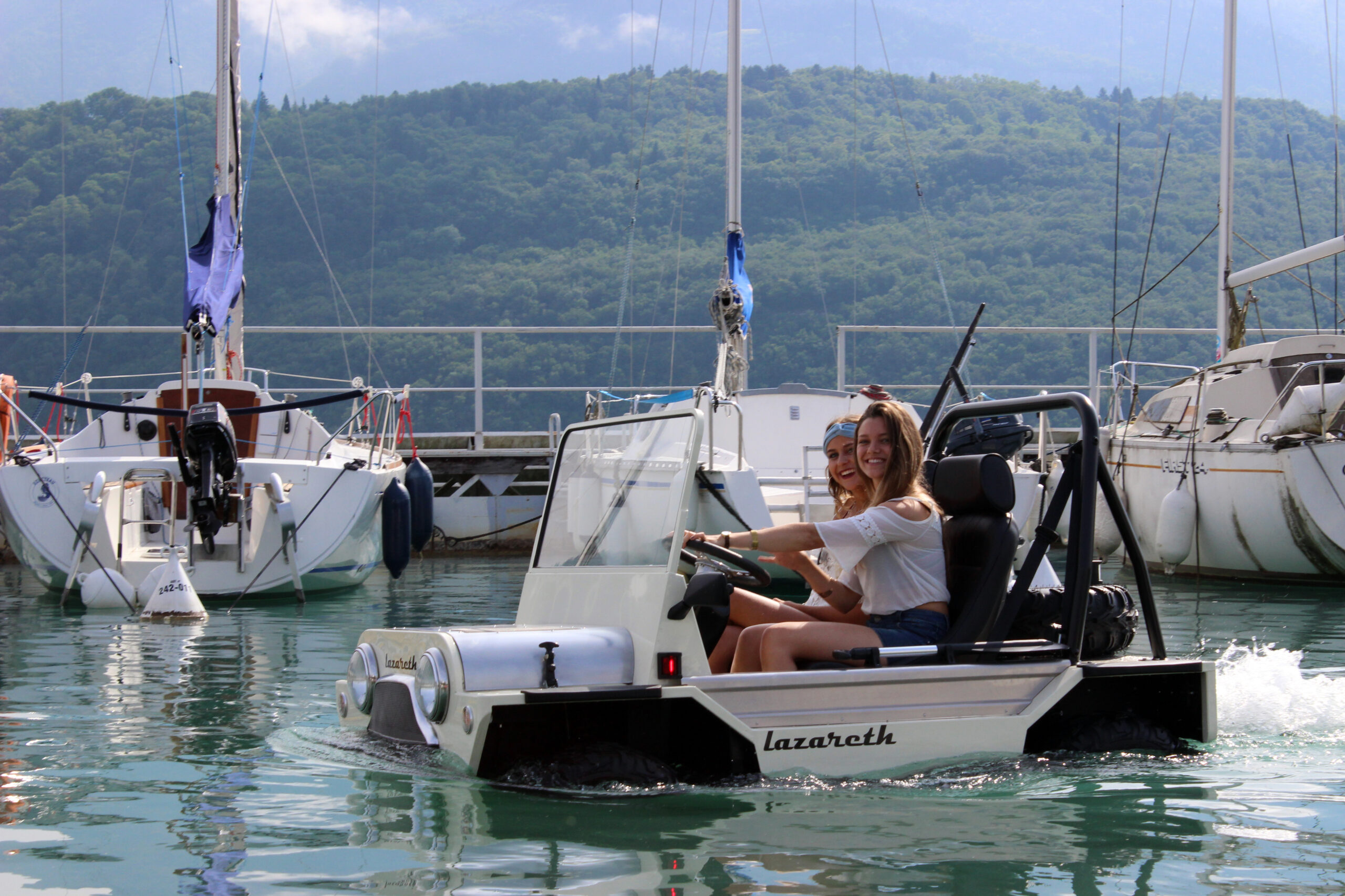 Mini Moke Amphibious Lazareth