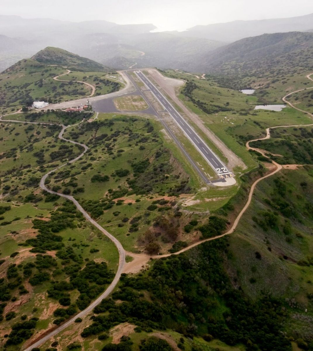 Airport in the Sky