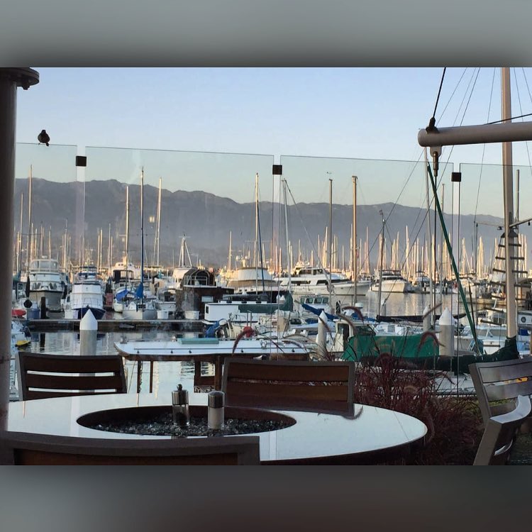Chuck's Waterfront Grill